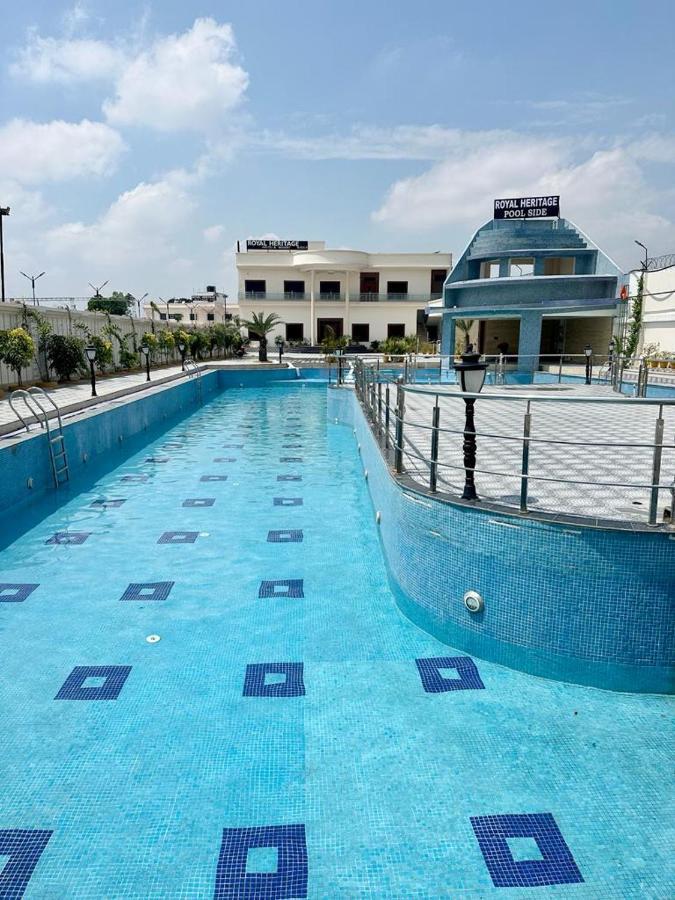 Royal Heritage Hotel & Resort Ayodhya Exterior foto